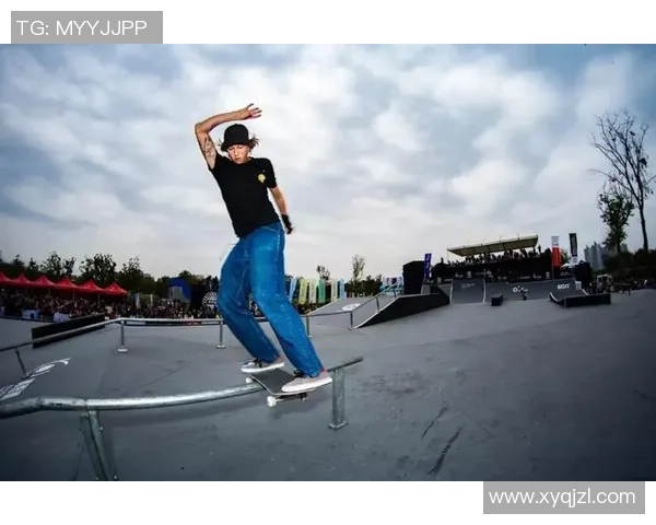 成都滑板队的拼搏之路与极限运动会的荣耀时刻