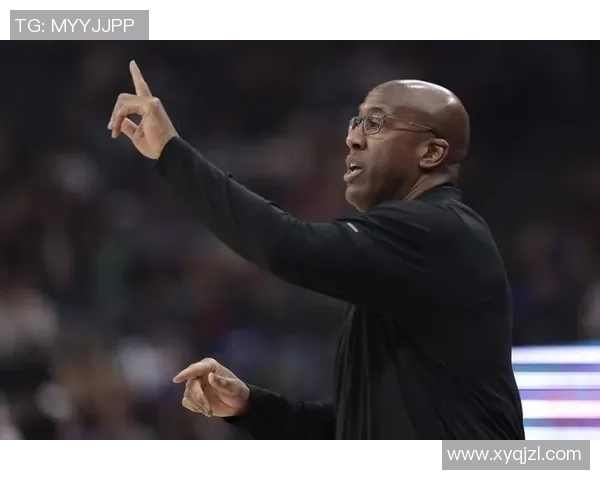 足球教练布朗的执教之路与战术创新探讨