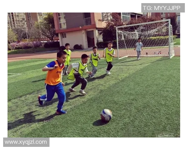 足球运动的核心在于体力的较量与竞技精神的结合 足球运动的核心在于体力的较量与竞技精神的结合